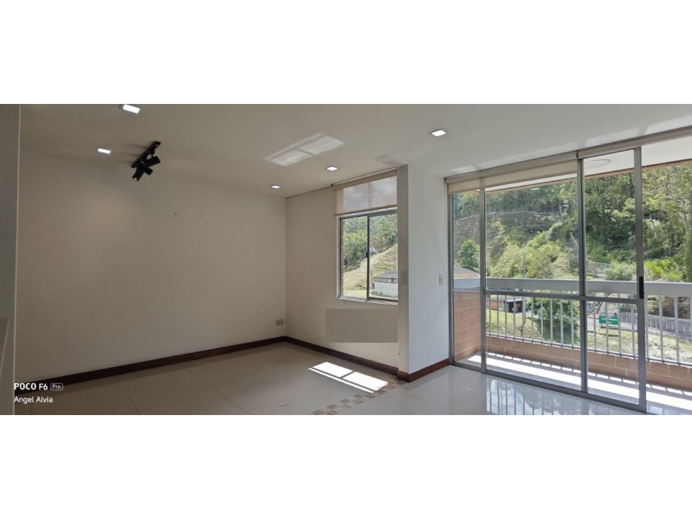 Hermoso Apartamento En Arriendo Loma Del Indio — foto 5