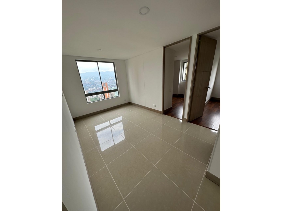 Apartamento En Arriendo Ubicado en Castropol — foto 5