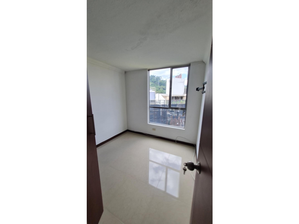 Apartamento En Arriendo Sector Loma de San Julian - 5