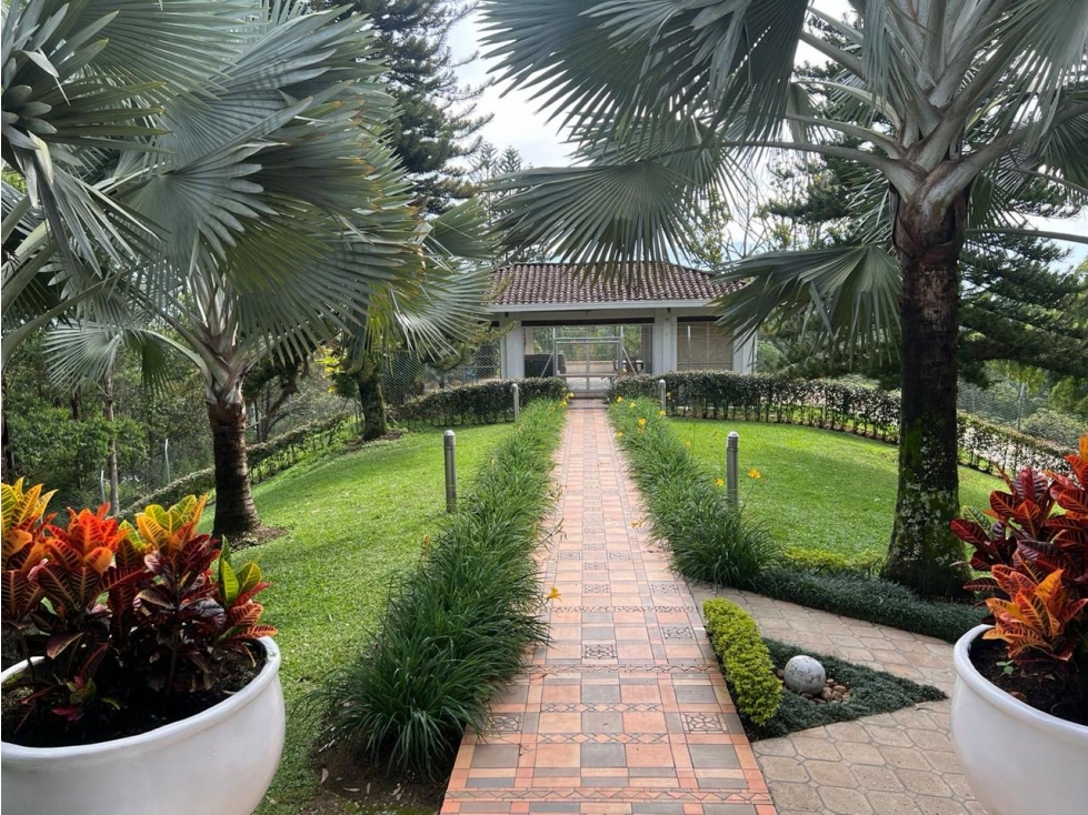 Casa en Arriendo Las Palmas Medellín — foto 3