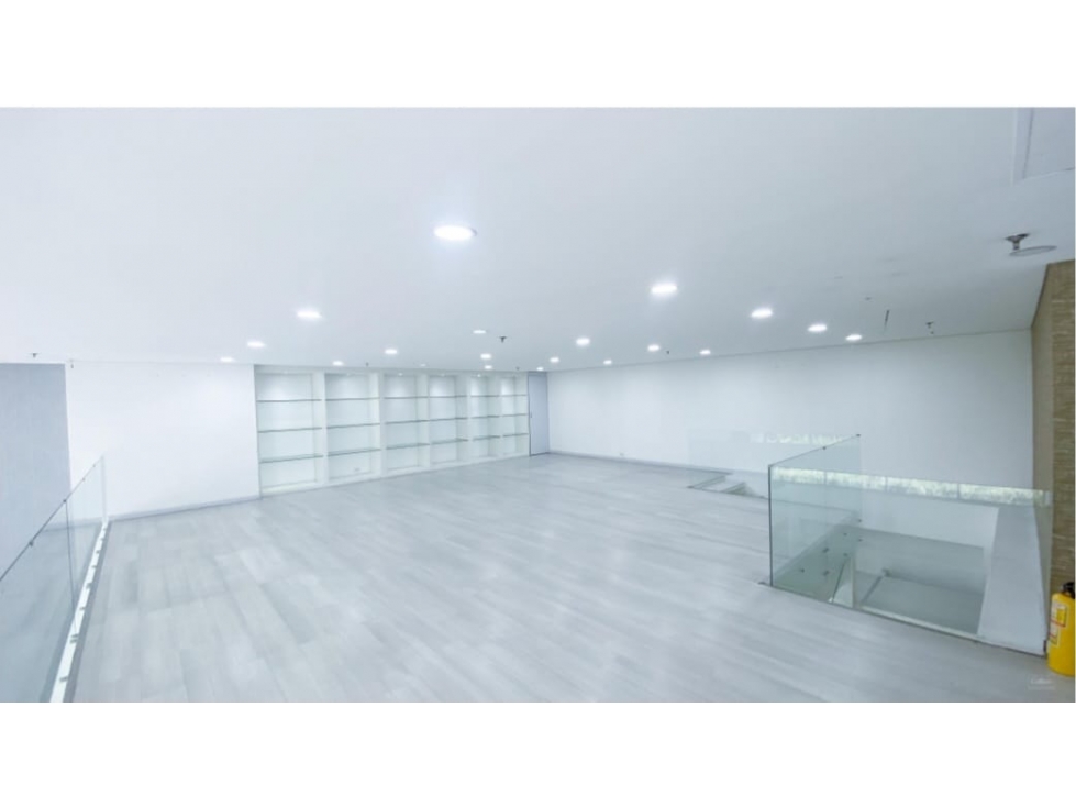 Local en Arriendo Manila Medellín — foto 6