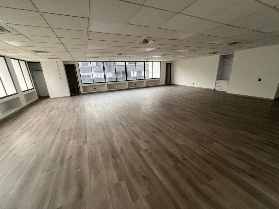 Oficina en Arriendo y Venta Milla de Oro Medellín — foto 6