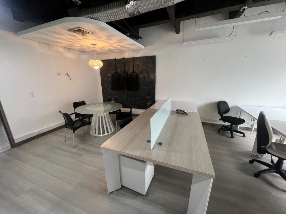 Oficina en Arriendo Milla de Oro Medellín — foto 4