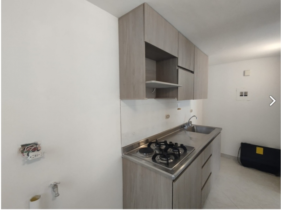 Apartamento en Arriendo Loma de San Julian Medellin — foto 5