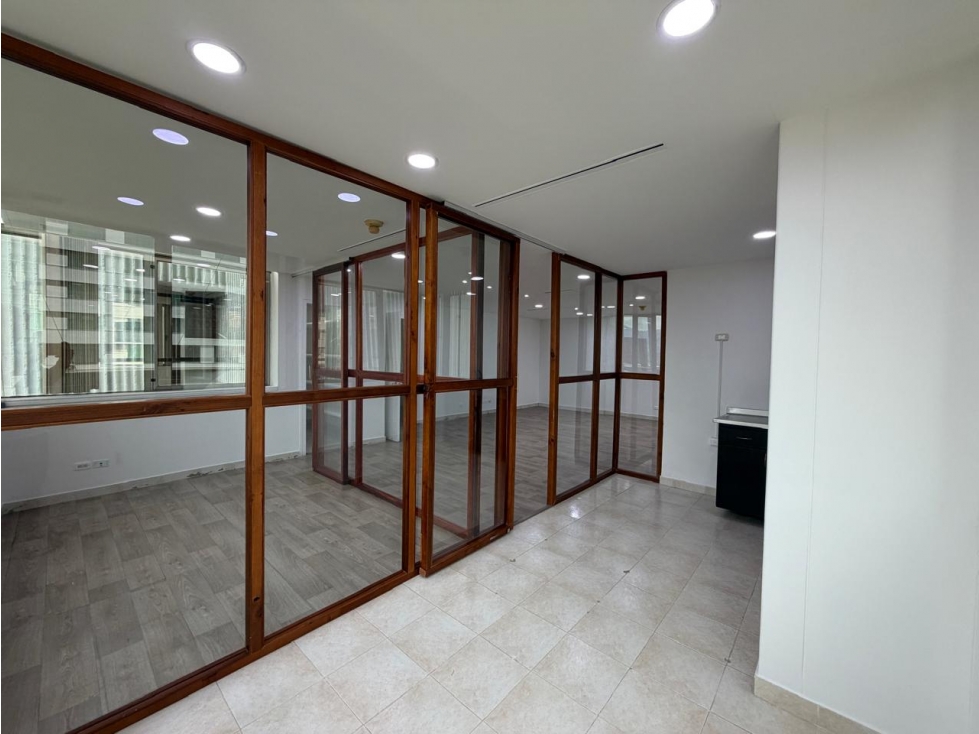 Oficina en Arriendo Milla de Oro Medellin — foto 6