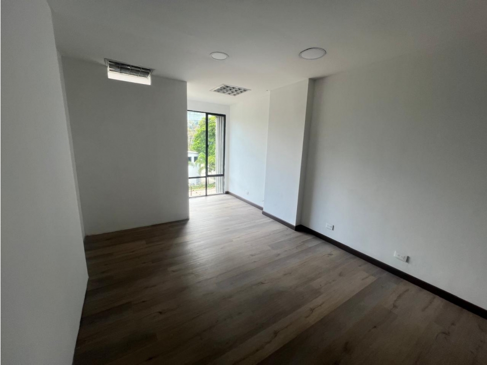Local en Arriendo Milla de Oro Medellín — foto 3