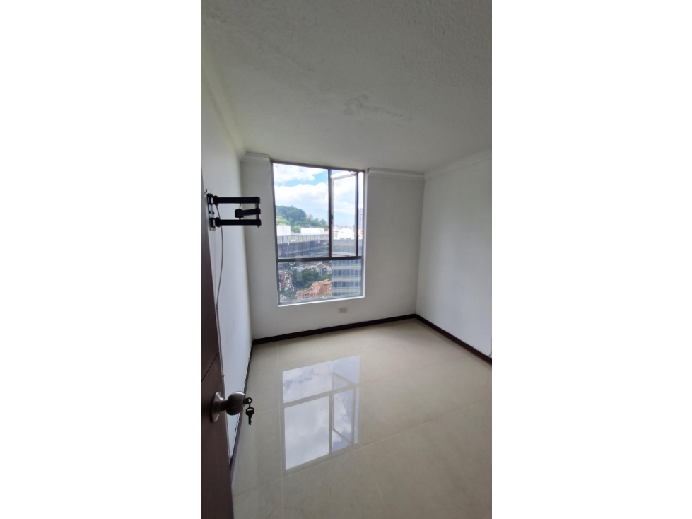 Apartamento En Arriendo Sector Loma de San Julian - 6