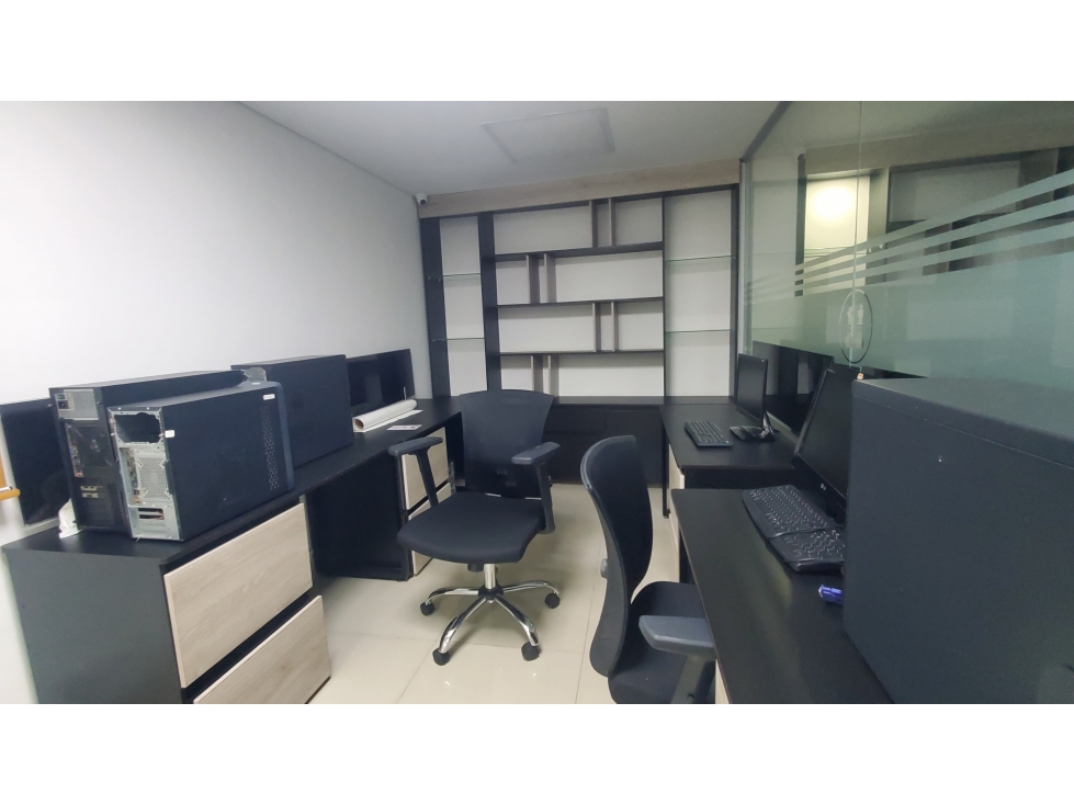 Edificio independiente en Laureles - 4