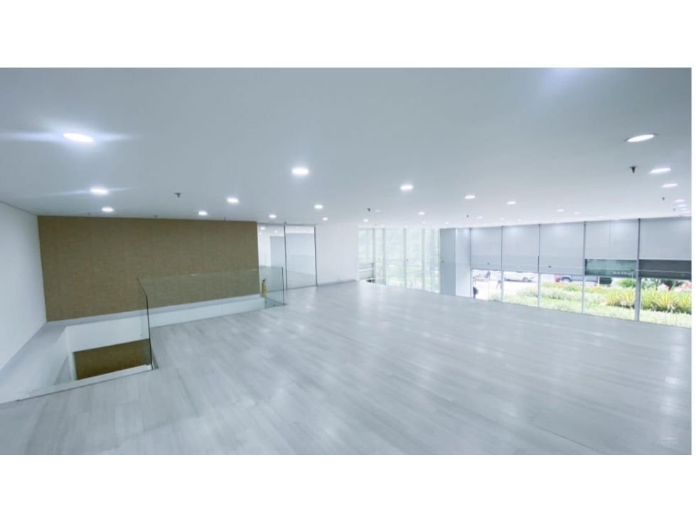 Local en Arriendo Manila Medellín — foto 5