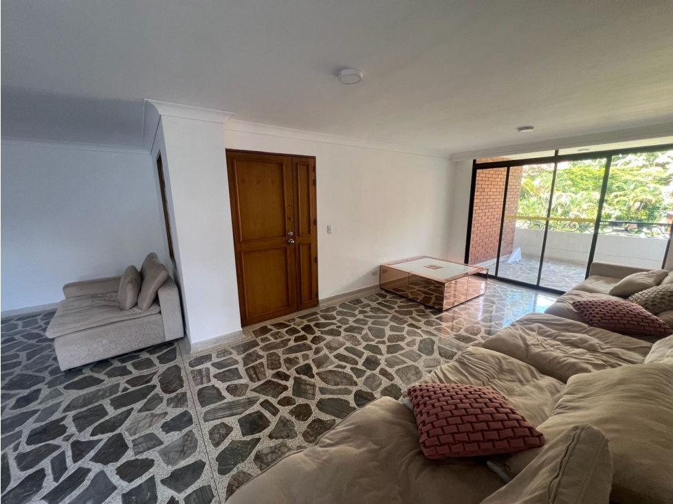 Apartamento en Arriendo Los Balsos Medellin — foto 4