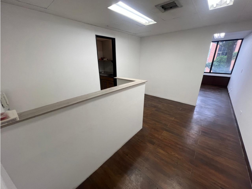 Oficina en Arriendo Milla de Oro Medellin — foto 3