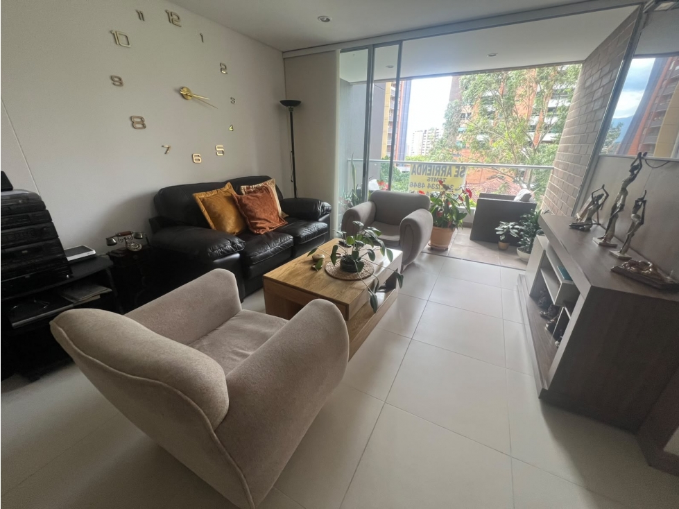 Apartamento en Arriendo Loma del Esmeraldal Envigado