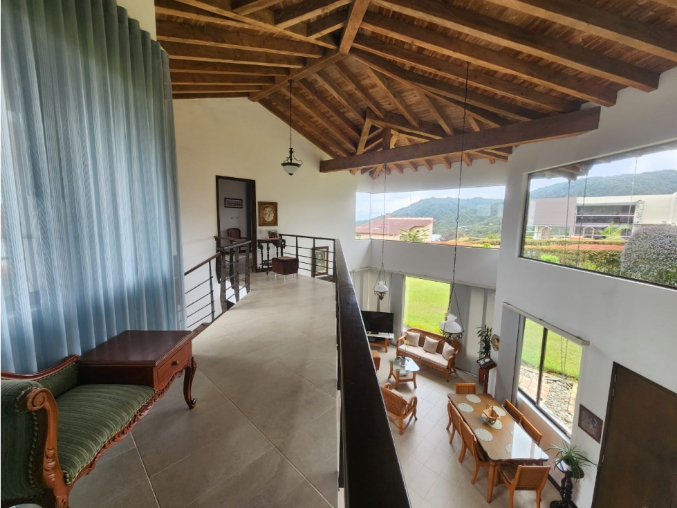 Casa en Arriendo Loma del Escobero Envigado — foto 5