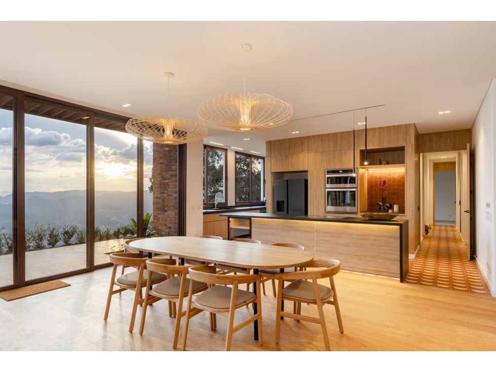 Casa en Arriendo o Venta Las Palmas Medellín — foto 2