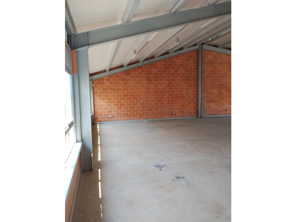 Bodega en Arriendo Laureles Medellín — foto 2