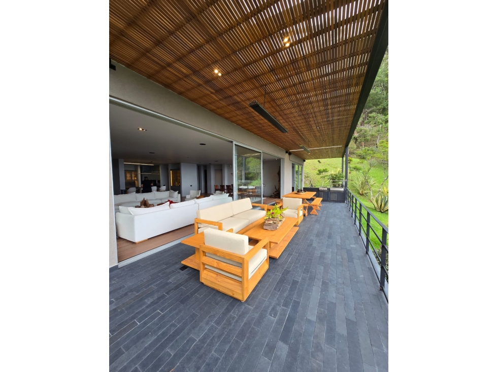 Casa Amoblada En Arriendo Sector Peñasco Medellín