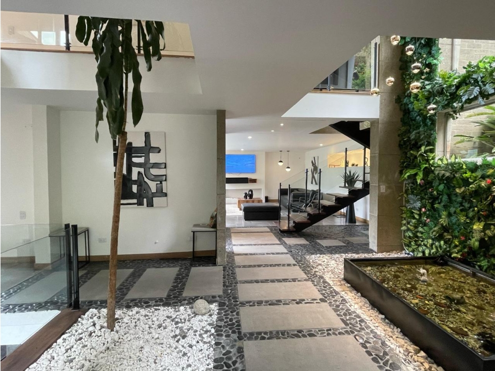 Casa en Arriendo Loma del Escobero Envigado