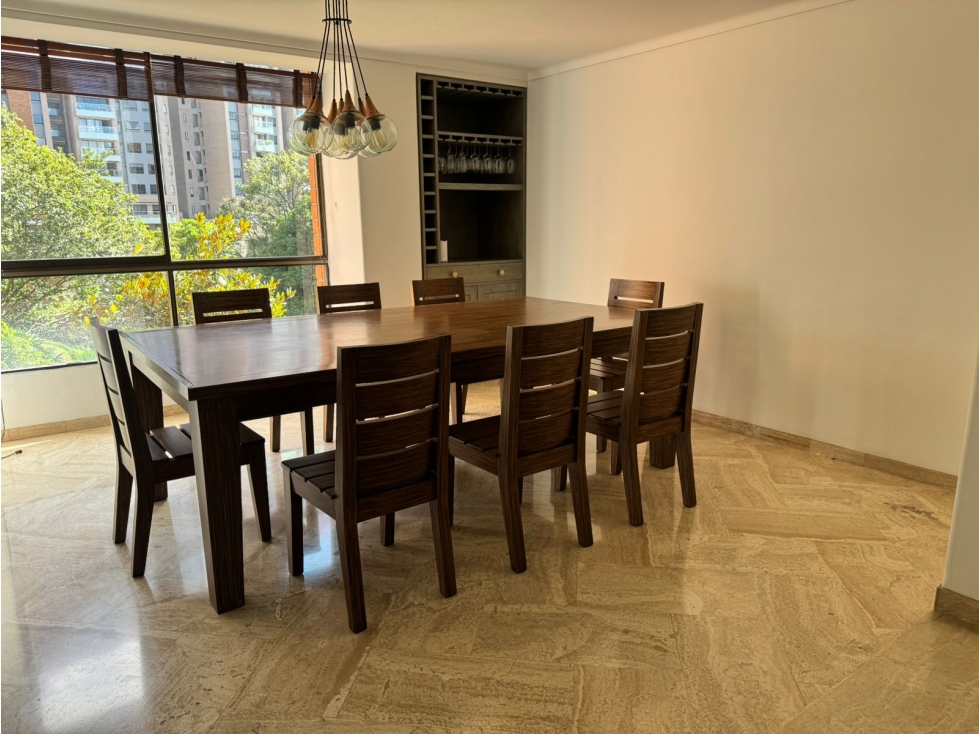 Apartamento en Arriendo Los Balsos Medellín — foto 2