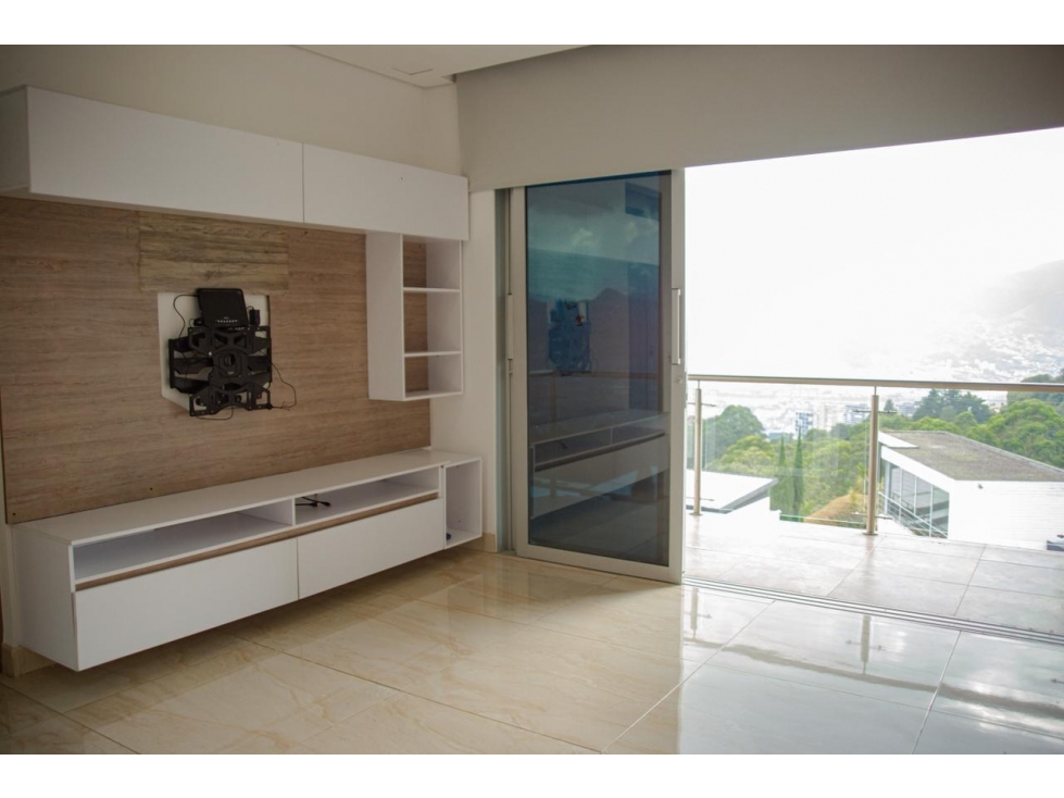 Casa en Arriendo o Venta Las Palmas Medellin — foto 4
