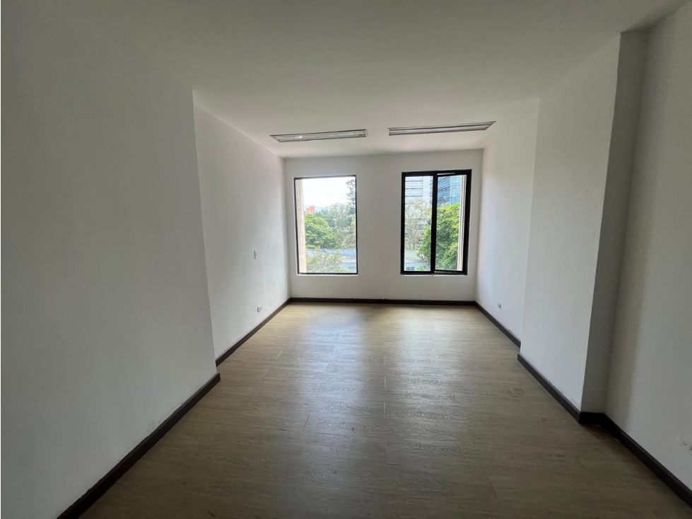 Local en Arriendo Milla de Oro Medellin - 6