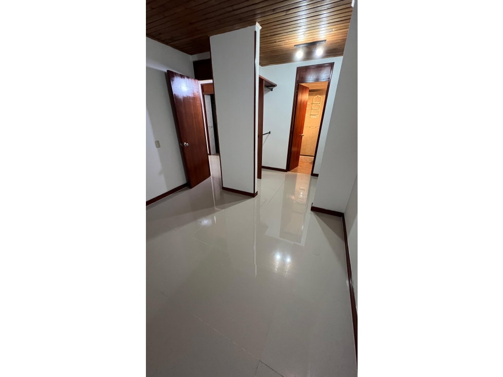 DUPLEX EN VENTA EN HAYUELOS BOGOTA — foto 2