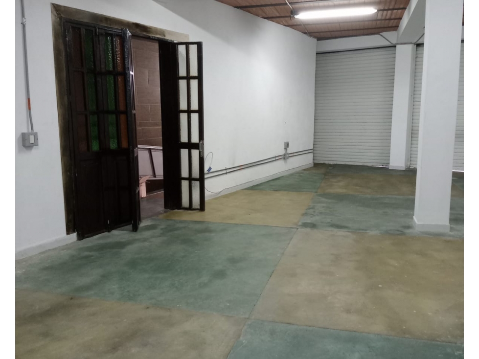 LOCAL EN ARRIENDO EN BELLO - 2