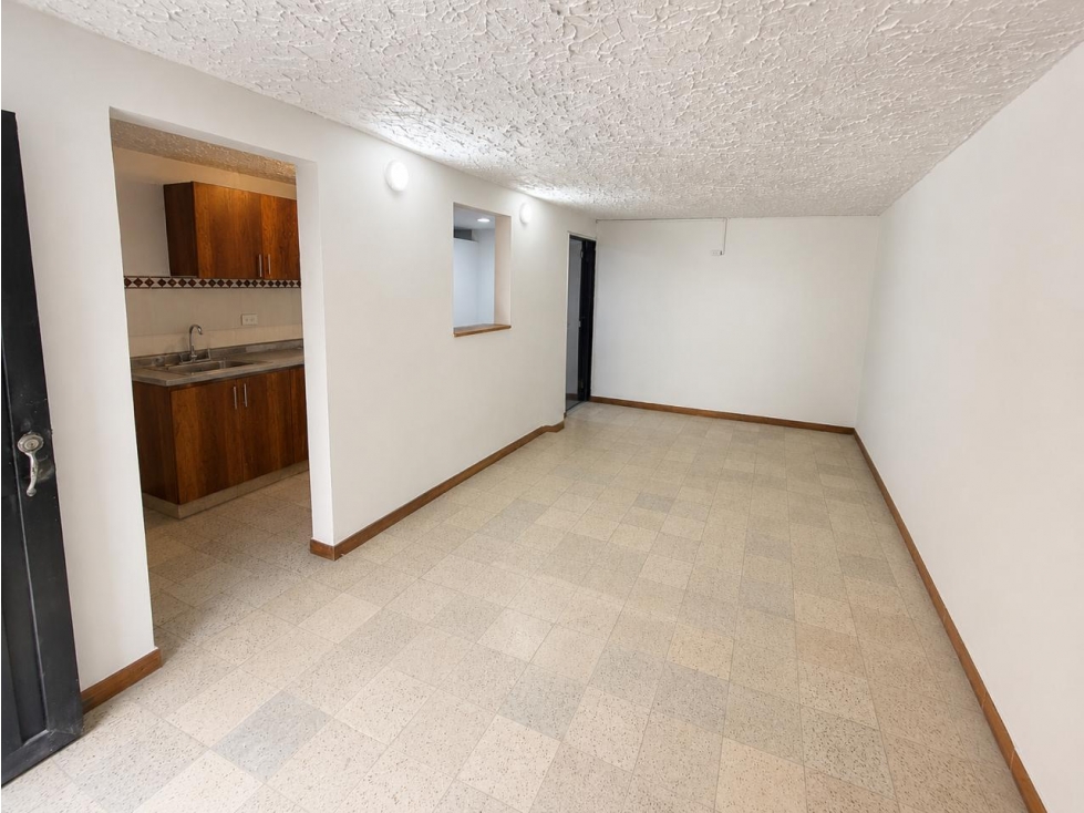 CASA PARA LA VENTA EN ROBLEDO — foto 2