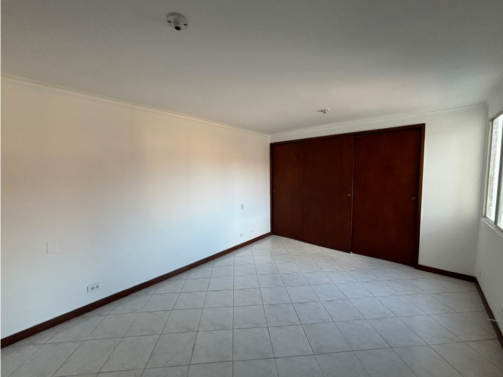 APARTAMENTO EN VENTA EN LOS MOLINOS — foto 5