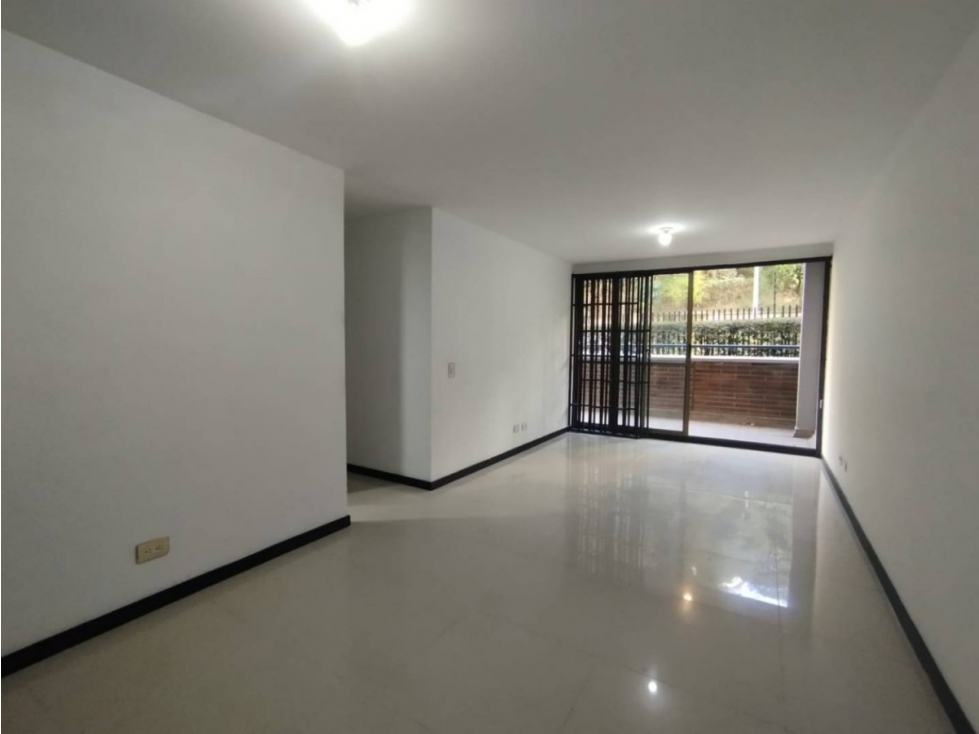 APARTAMENTO EN ARRIENDO EN EL POBLADO - MEDELLIN — foto 4