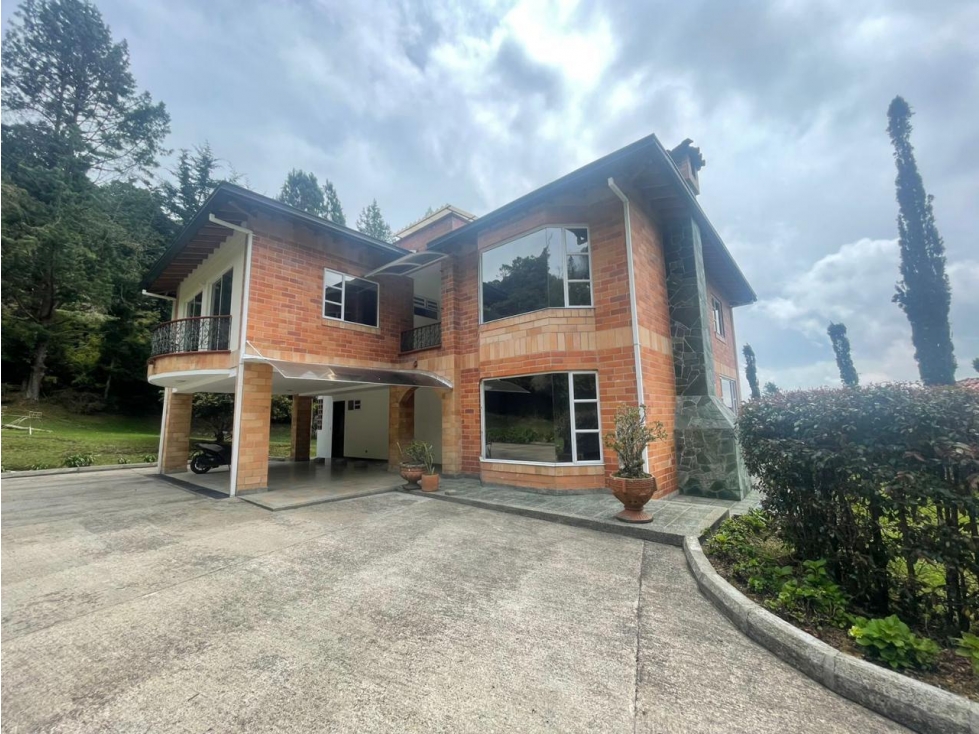 CASA EN VENTA EN ENVIGADO LOMA DEL ESCOBERO — foto 3