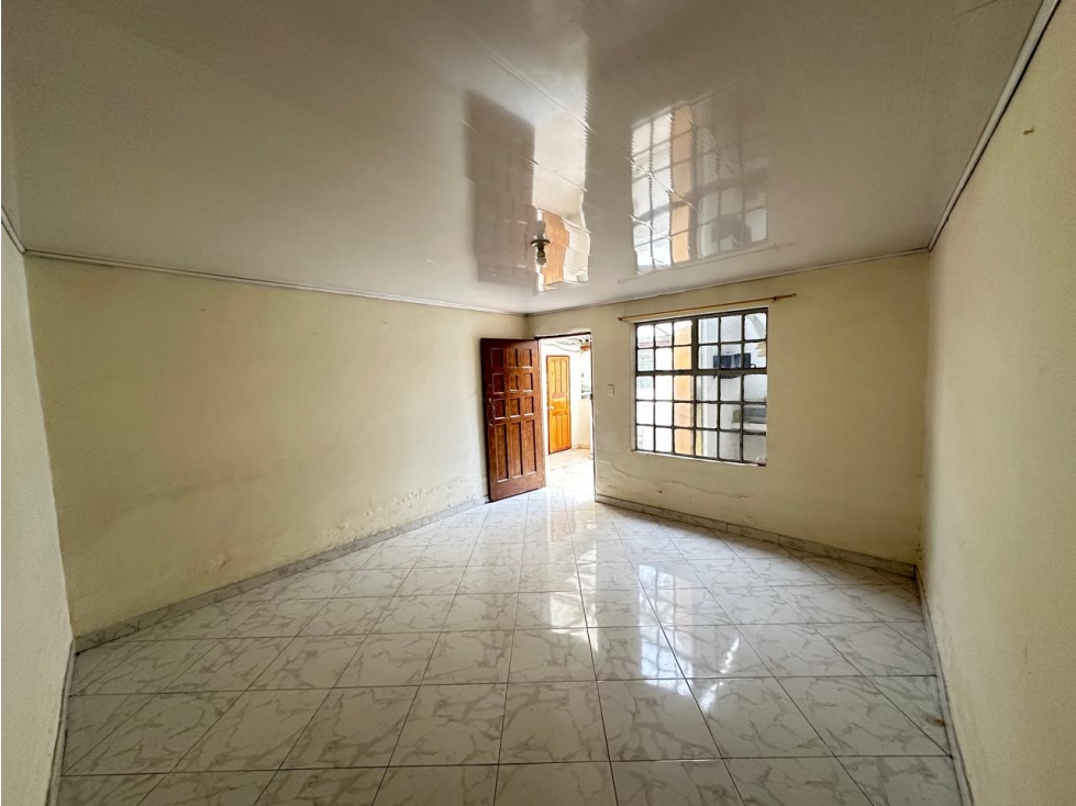 OPORTUNIDAD DE INVERSIÓN - CASA EN VENTA EN SAN JORGE SUBA - BOGOTA — foto 2