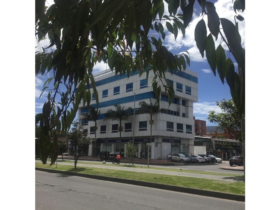 OFICINA EN ARRIENDO EN SANTA BARBARA