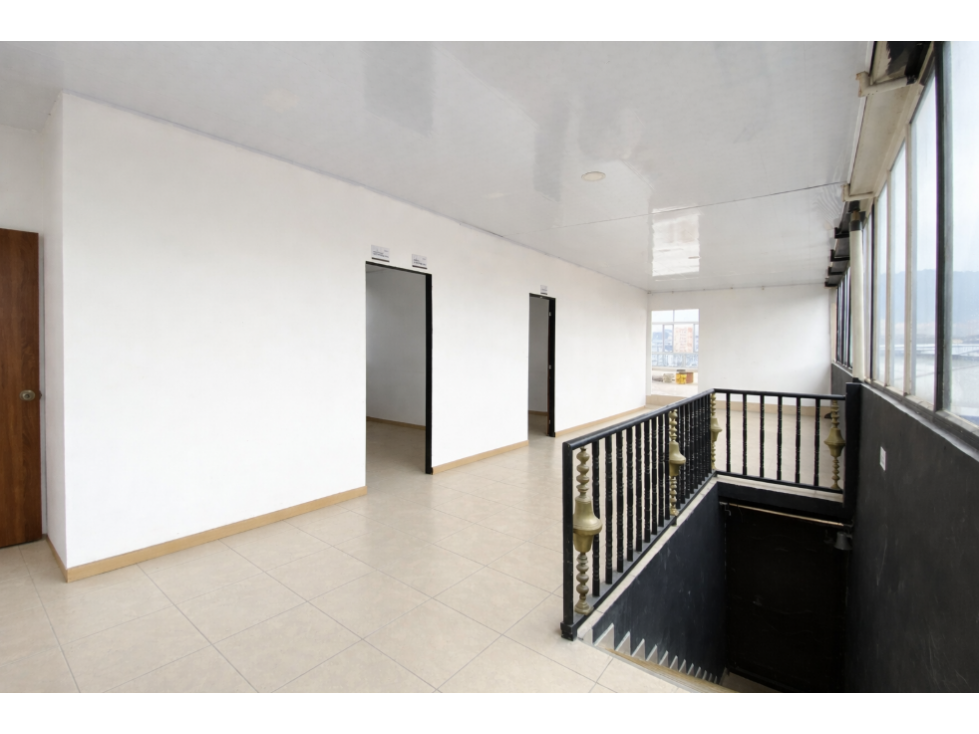 LOCAL EN ARRIENDO EN SANTA SOFIA - BOGOTÁ — foto 6