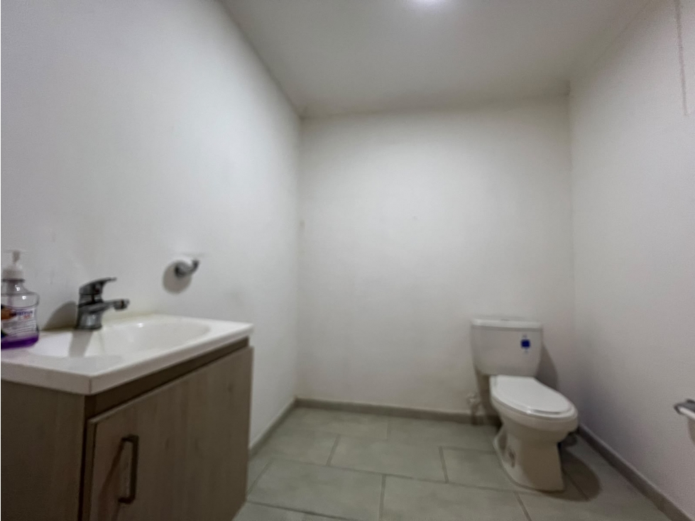 LOCAL EN ARRIENDO EN POBLADO — foto 5