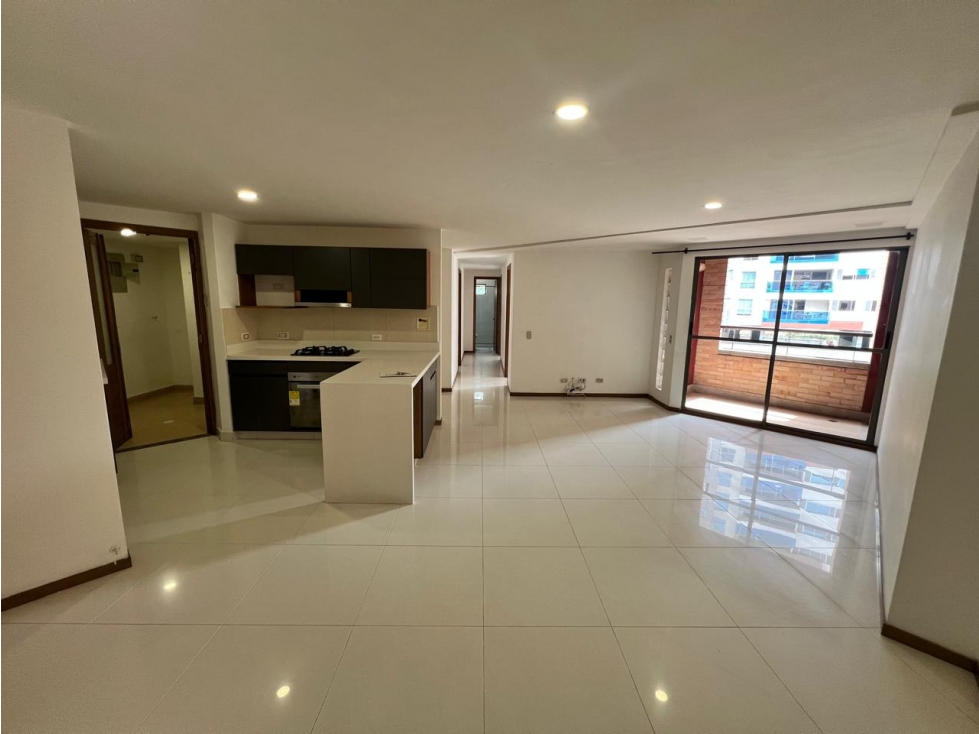 APARTAMENTO EN ARRIENDO EN SABANETA — foto 2