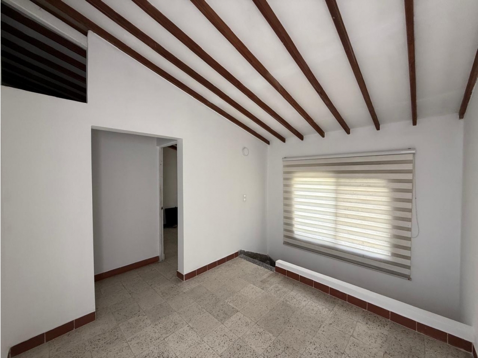 CASA PARA LA VENTA EN ROBLEDO — foto 4
