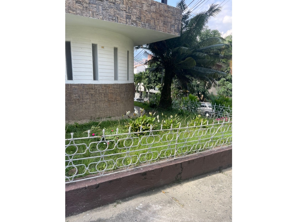 CASA EN VENTA EN SANTA MÓNICA MEDELLIN