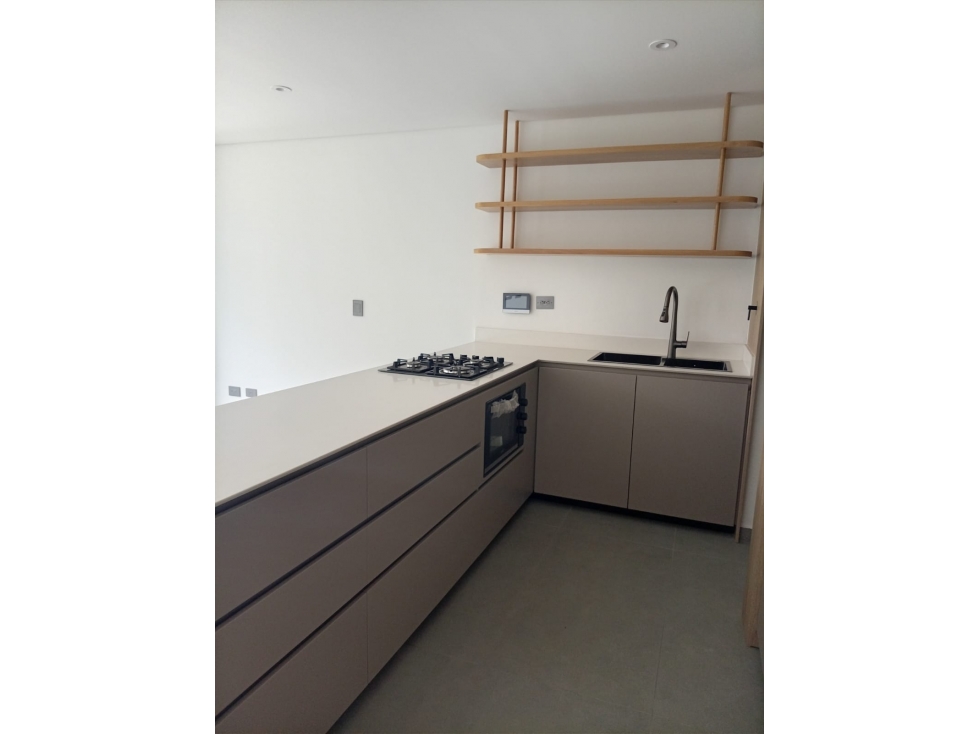 APARTAMENTO EN VENTA EN LA CASTELLANA MEDELLÍN