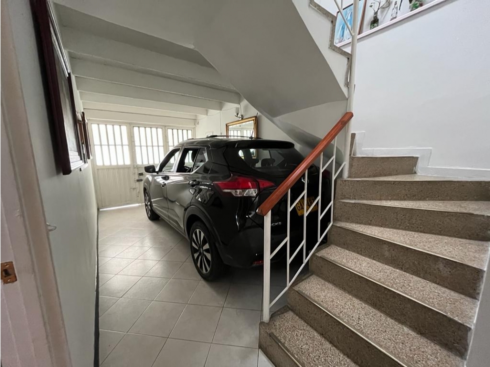 CASA EN VENTA EN LAS FERIAS - BOGOTA — foto 2