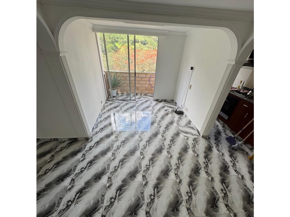 APARTAMENTO EN ARRIENDO LOMA DE LOS BERNAL BELEN MEDELLIN — foto 4