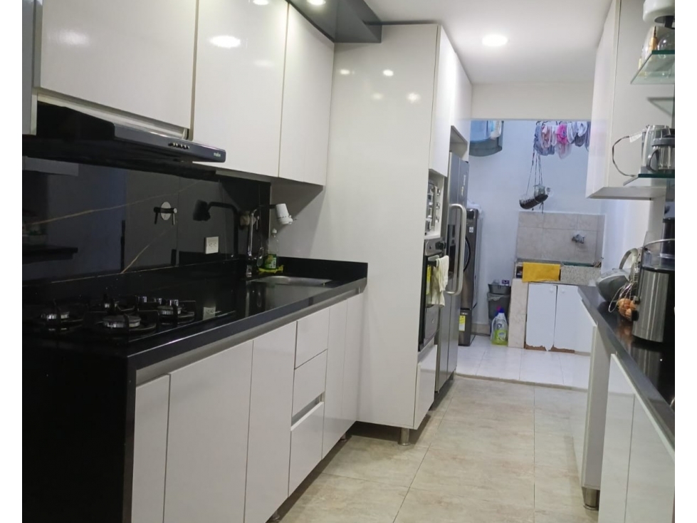 APARTAMENTO EN VENTA EN LA LOMA DE LOS BERNAL MEDELLIN ANTIOQUIA