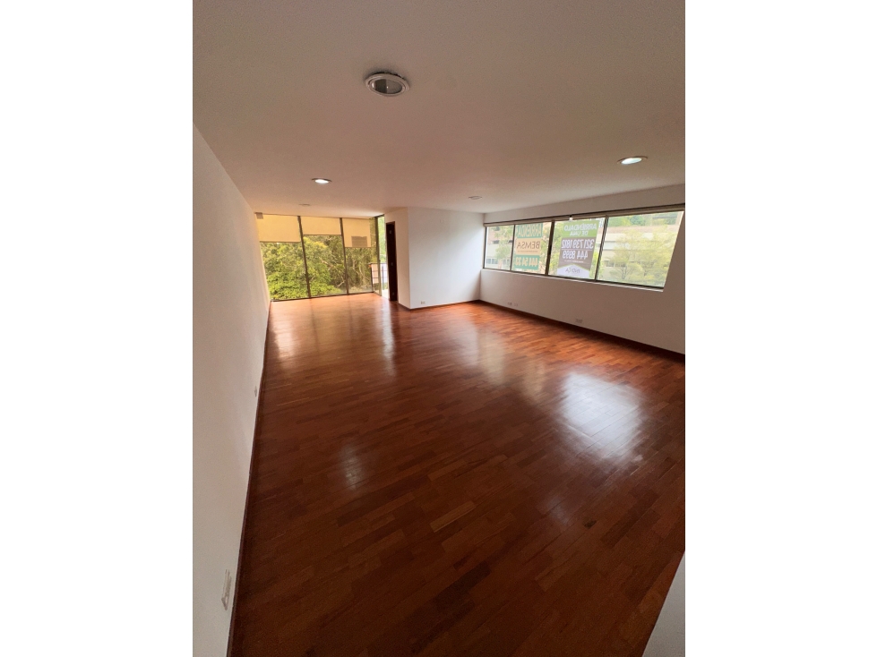 OFICINA EN ARRIENDO EN EL POBLADO MEDELLÍN