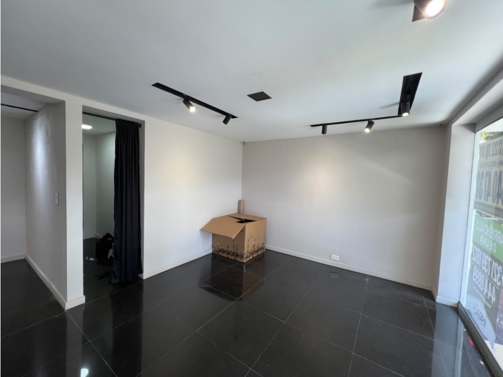 OFICINA EN ARRIENDO EN POBLADO — foto 3