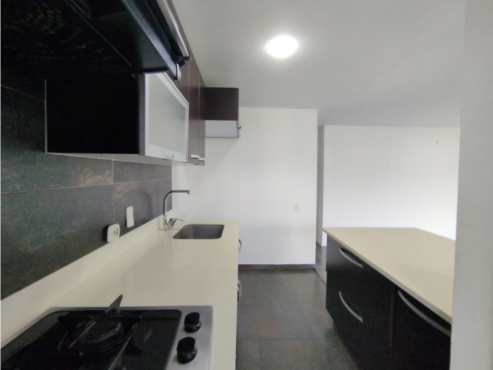 APARTAMENTO EN ARRIENDO EN POBLADO — foto 6