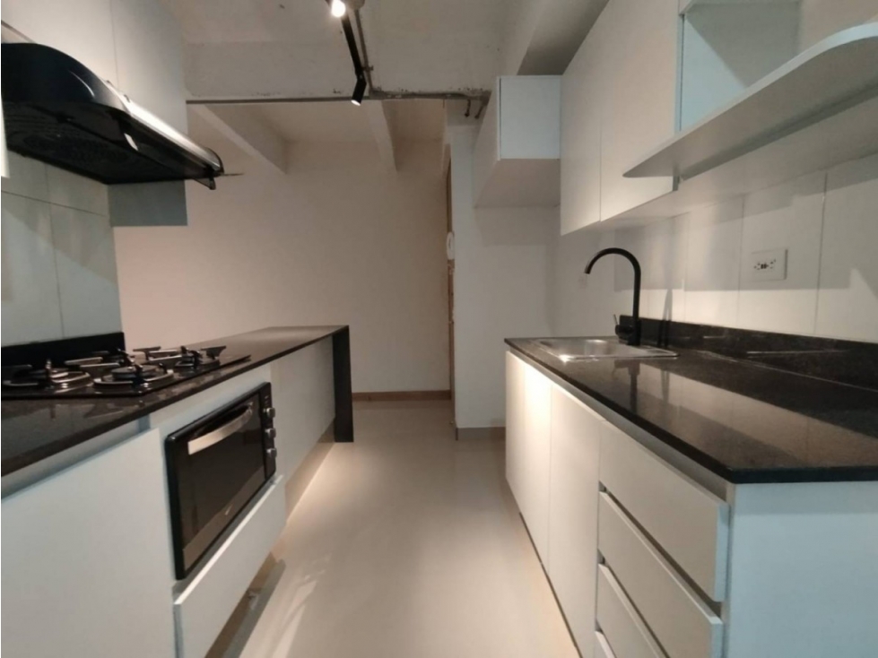 APARTAMENTO EN ARRIENDO EN EL POBLADO — foto 2