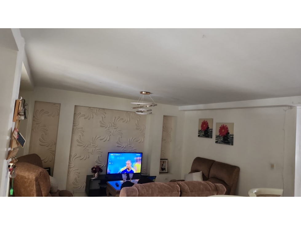 APARTAMENTO EN VENTA EN LA CASTELLANA - MEDELLIN — foto 2