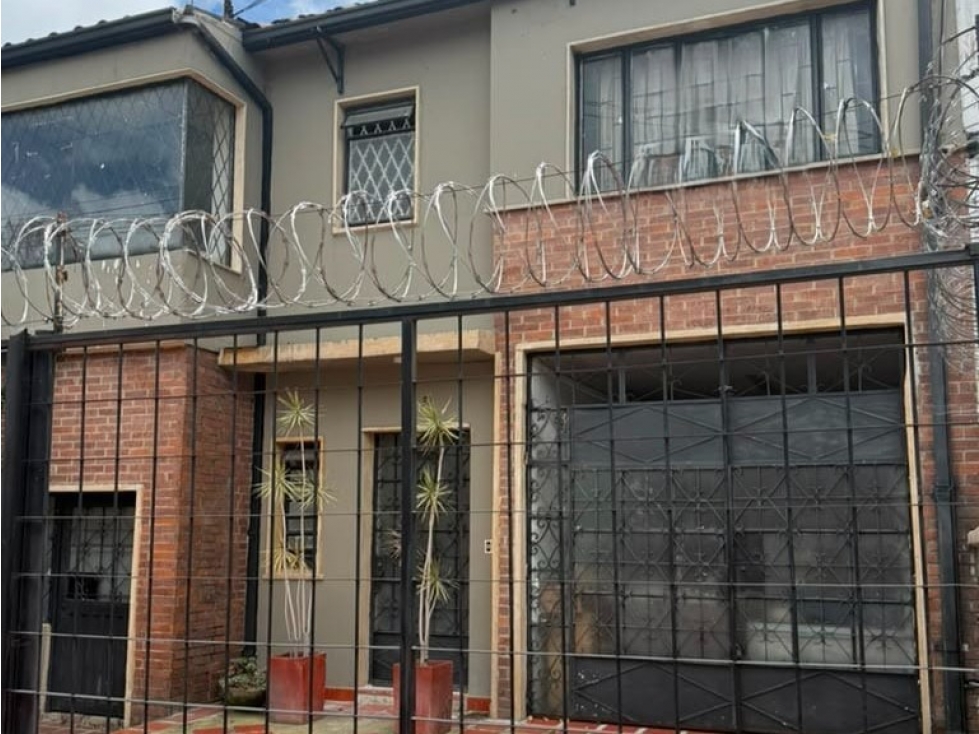CASA EN VENTA EN QUINTA CAMACHO - BOGOTA