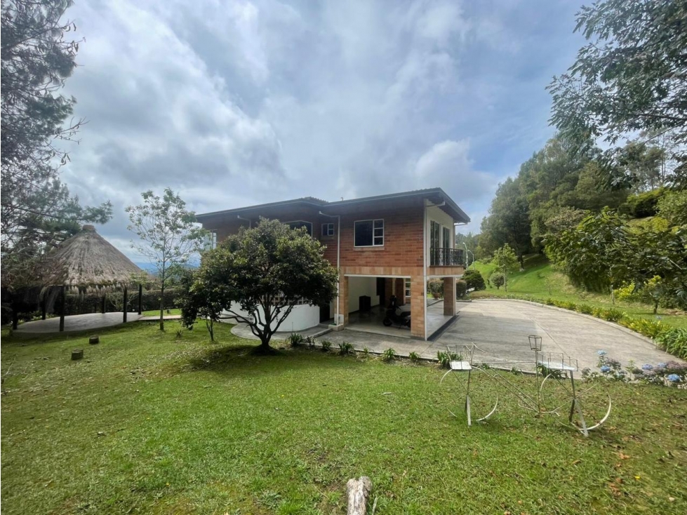 CASA EN VENTA EN ENVIGADO LOMA DEL ESCOBERO — foto 5