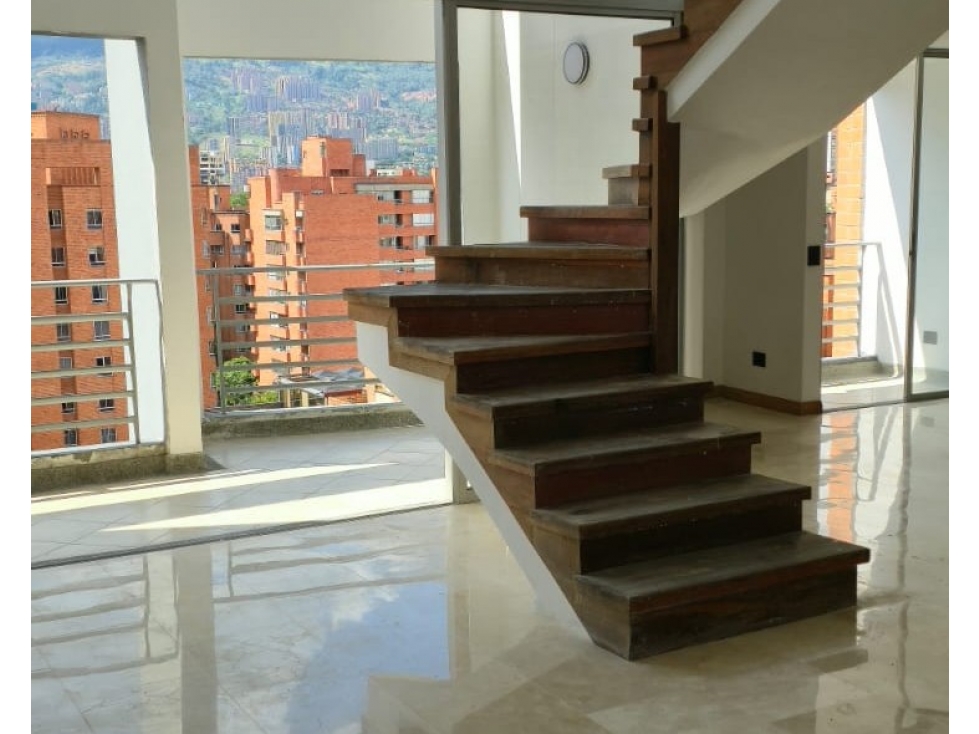APARTAMENTO EN VENTA EN LAURELES MEDELLIN — foto 3