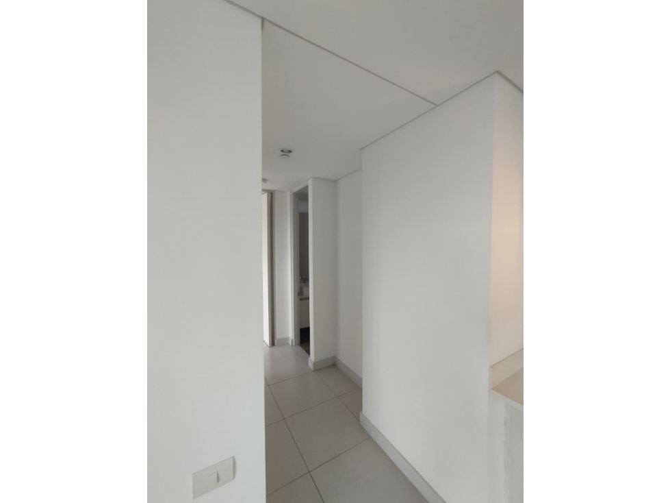APARTAMENTO EN ARRIENDO LOMA DEL CHOCHO — foto 4